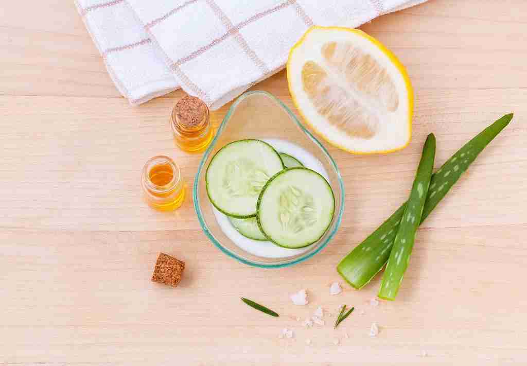 cesta organica pepino cortado limao aloe vera mel tratamento